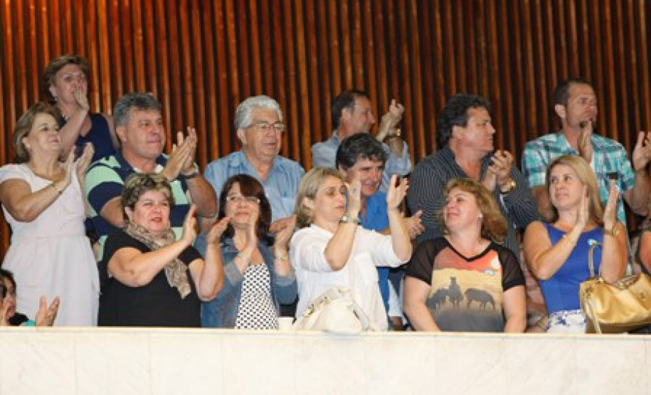 Decisão de alteração da lei, aprovada em plenário na Assembleia Legislativa, atende a solicitação de professores que tiveram um ano letivo (2014) comprometido por vários eventos.