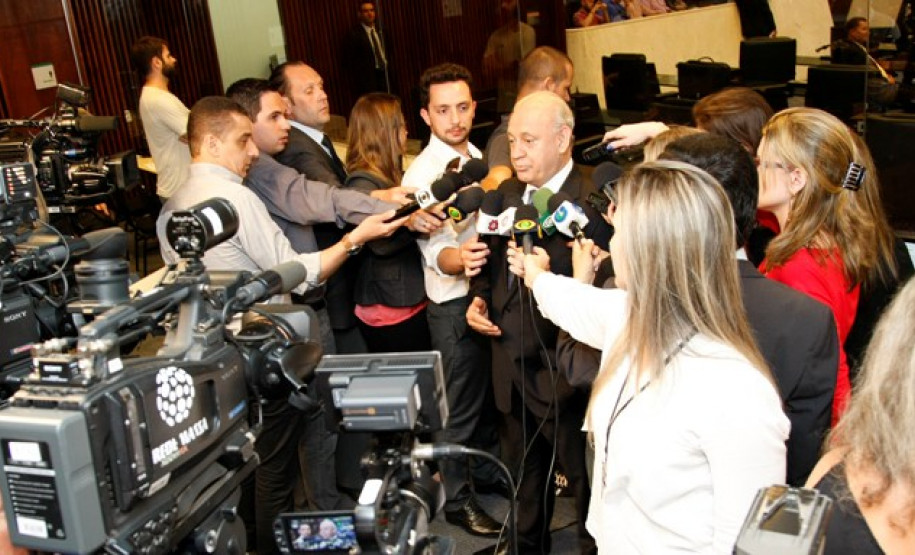 Decisão de alteração da lei, aprovada em plenário na Assembleia Legislativa, atende a solicitação de professores que tiveram um ano letivo (2014) comprometido por vários eventos.