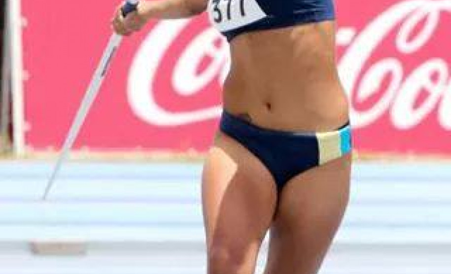 Alunos estaduais são destaque em competições esportivas Alunos das escolas estaduais do Paraná foram destaques nos Jogos Escolares da Juventude, maior competição escolar do Brasil, que reuniu mais de 4 mil jovens atletas, de 15 a 17 anos, em João Pessoa, na Paraíba, na semana passada. Os paranaenses trouxeram medalhas em vôlei de praia, ciclismo, atletismo e tênis.