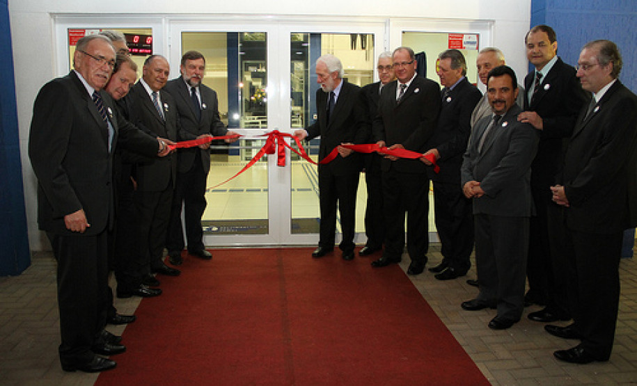 Centro de Educação Profissional traz o primeiro supermercado-escola do Paraná e está apto para atender a 1,2 mil alunos por dia.