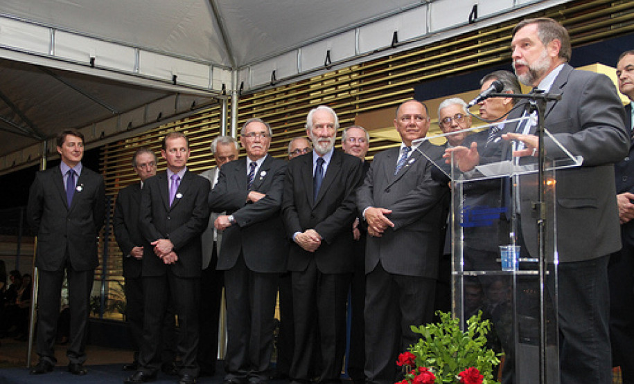 Centro de Educação Profissional traz o primeiro supermercado-escola do Paraná e está apto para atender a 1,2 mil alunos por dia.