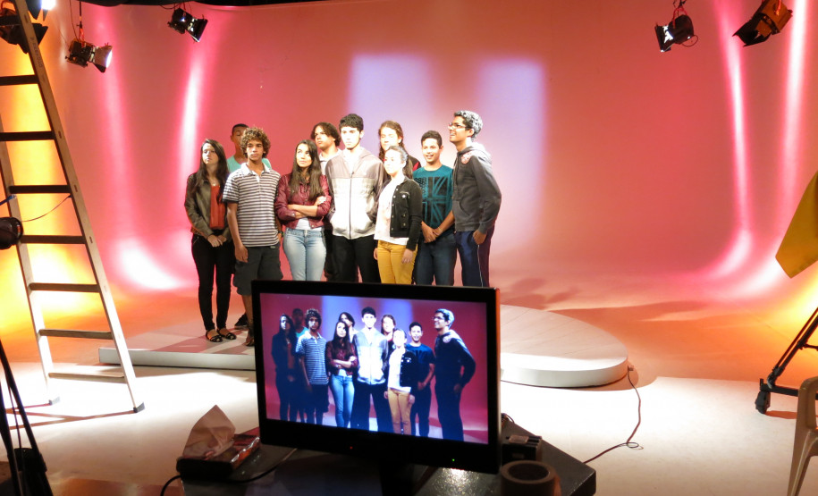 Festival Imagens do Ensino Médio Emdiálogo reuniu 151 vídeos de 75 cidades e 17 estados. Das oito premiadas em todo o Brasil, três são paranaenses.