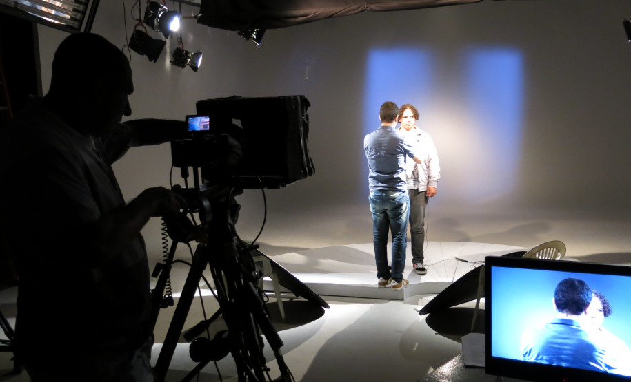 Festival Imagens do Ensino Médio Emdiálogo reuniu 151 vídeos de 75 cidades e 17 estados. Das oito premiadas em todo o Brasil, três são paranaenses.