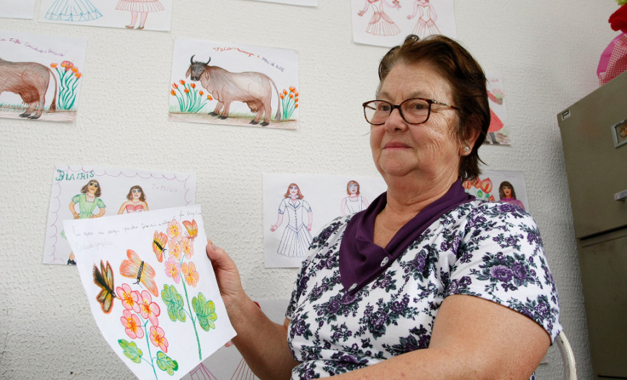 Em uma década, o Programa Paraná Alfabetizado já atendeu mais de 500 mil pessoas no estado, com 15 anos ou mais que não eram alfabetizadas. Na foto a aluna Orlanda Gonçalves. 24-11-14.