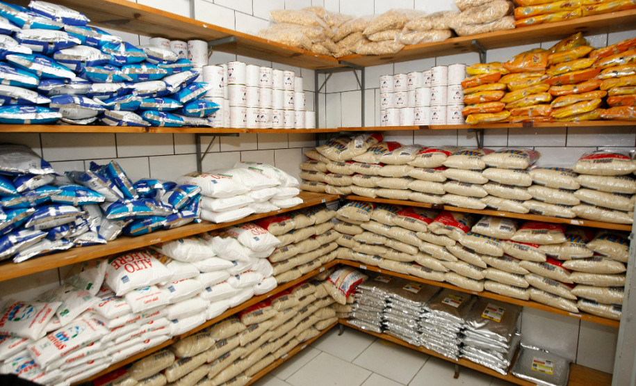 Escolas estaduais têm estoque de merenda para começar o ano letivo