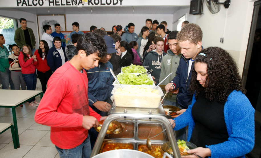 Governo do Estado vai investir mais de R$ 150 milhões na merenda escolar.