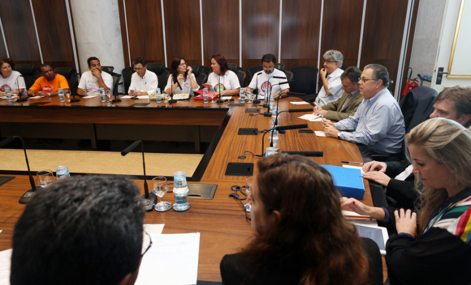 Governo também garane que escolas terão retomada das aulas e das atividades de contraturno nas disciplinas de educação física e língua estrangeira.