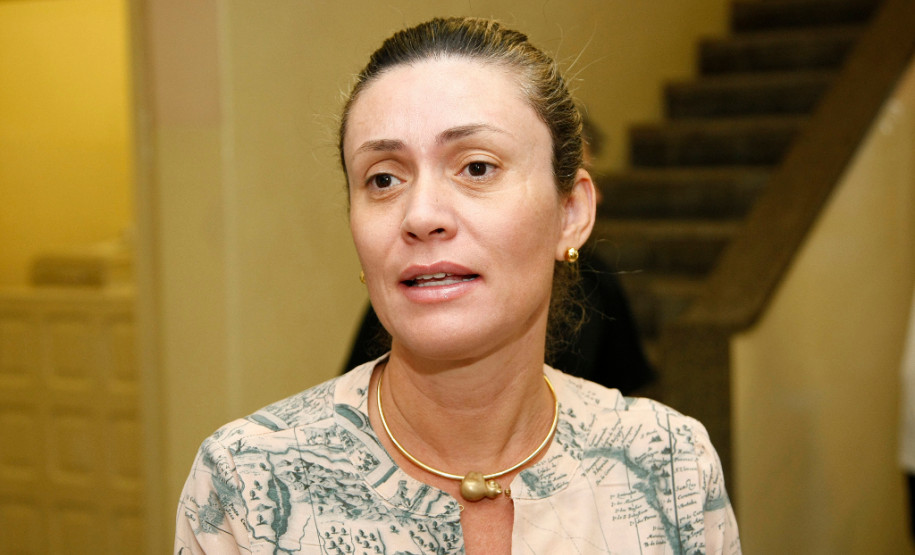 Escolas voltam às aulas e recebem 975 mil alunos