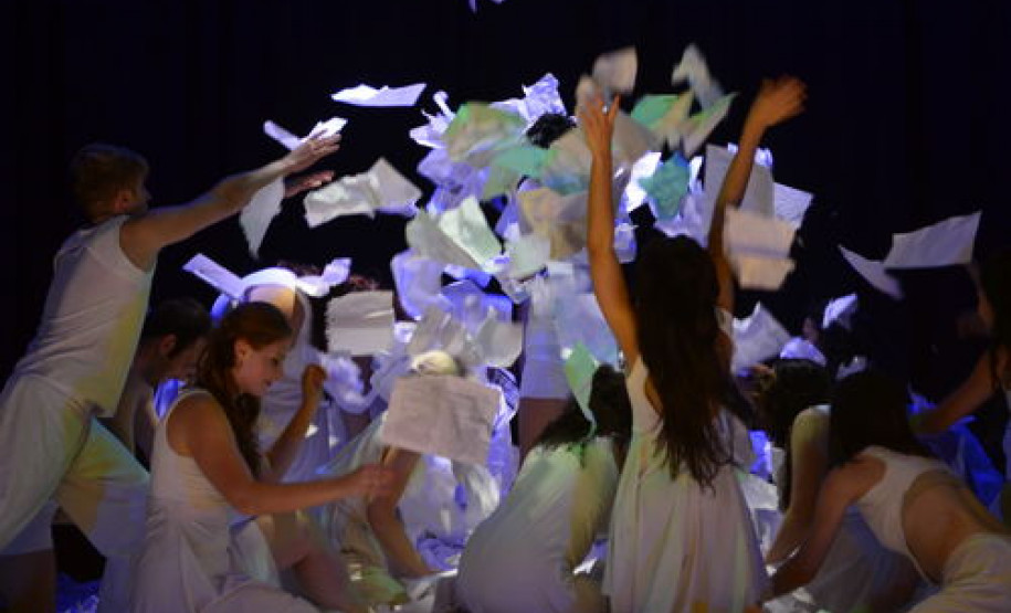 Leminski: entre o azul e o amarelo