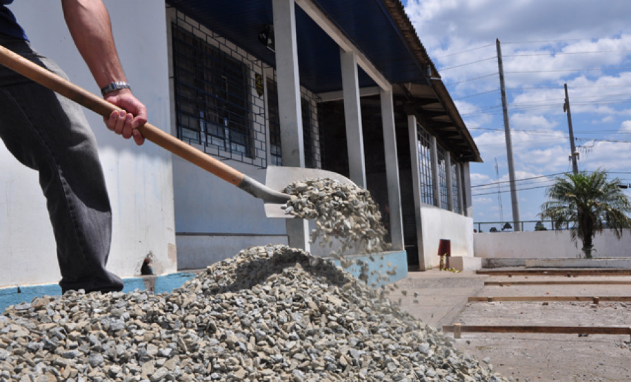 Programa Nacional de Acesso ao Ensino Técnico e Emprego vai disponibilizar 12.637 vagas em cursos de qualificação para alunos do ensino médio da rede estadual de ensino do Paraná.