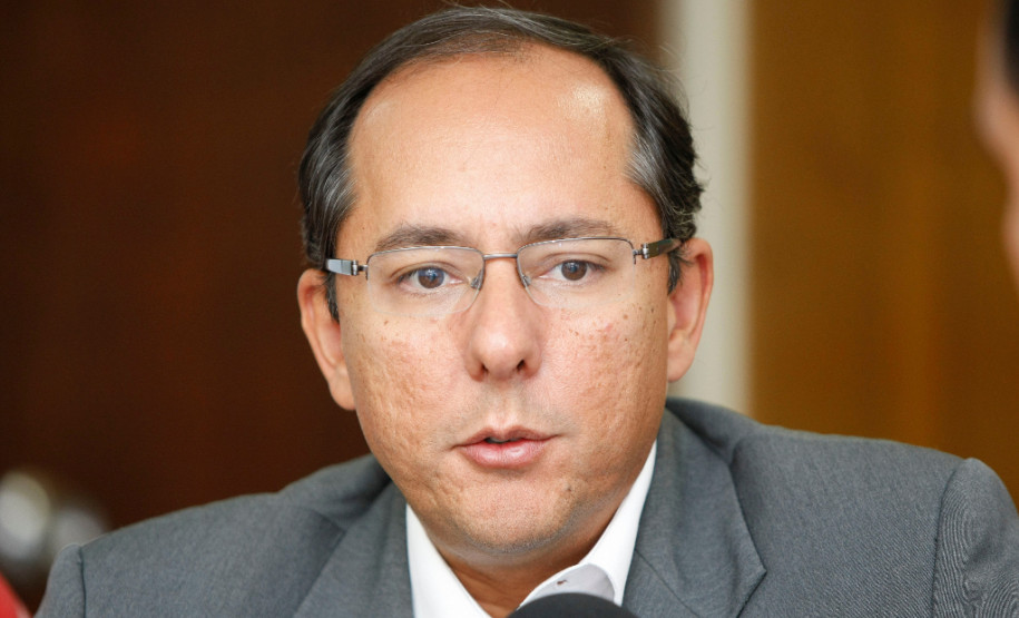 Para o diretor executivo da Fundação Banco do Brasil, Vagner Lacerda Ribeiro, o programa paranaense é modelo para o Brasil na classificação, compra e distribuição de alimentos oriundos da agricultura familiar e geração de renda para o pequeno agricultor. “O sistema desenvolvido aqui no Paraná é inovador”, disse Ribeiro. 23-04-15.