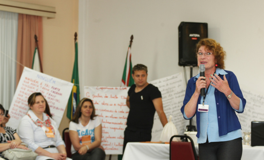 A formação aconteceu simultaneamente em três cidades. O objetivo foi formar alfabetizadores para atender todo Estado.