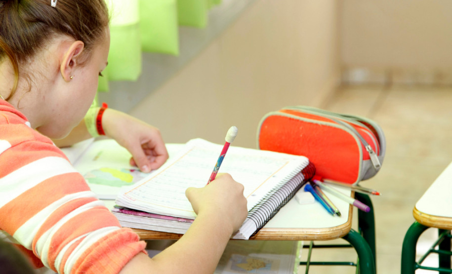 O período para inscrições vai até dia 16 de junho. Não há taxa de inscrição ou número definido de vagas, que vai depender da demanda por escola.