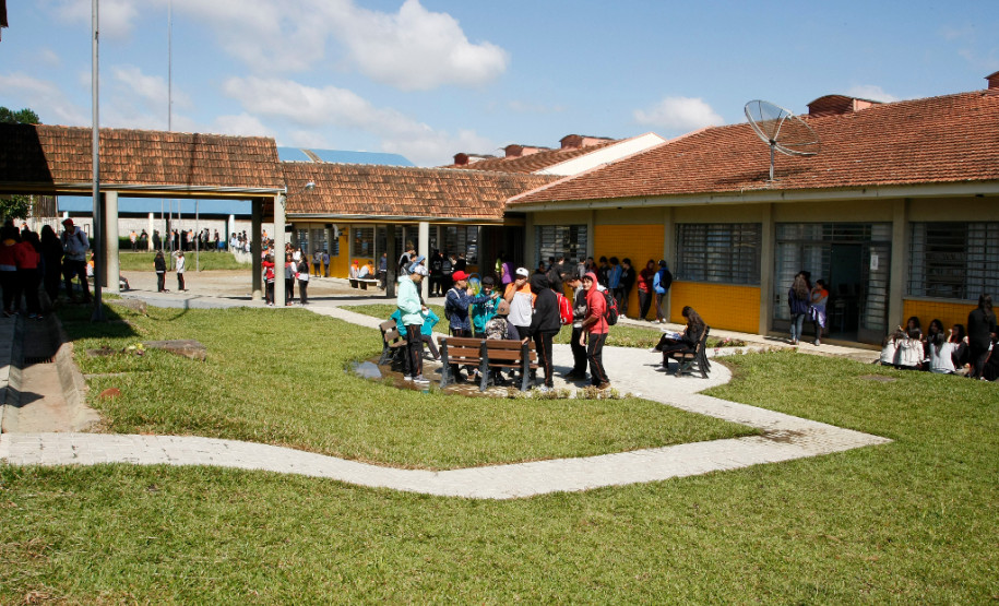 Reposição está sendo elaborada de acordo com a realidade de cada escola, tendo em vista que algumas unidades continuaram funcionando durante a greve.