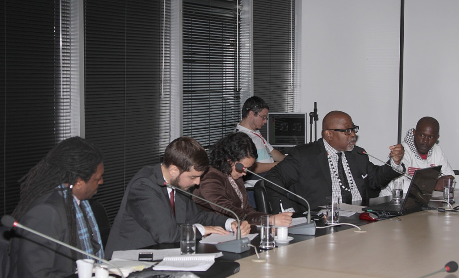 SEED formula, coordena e articula políticas de educação que buscam promover a igualdade racial para a sociedade paranaense.