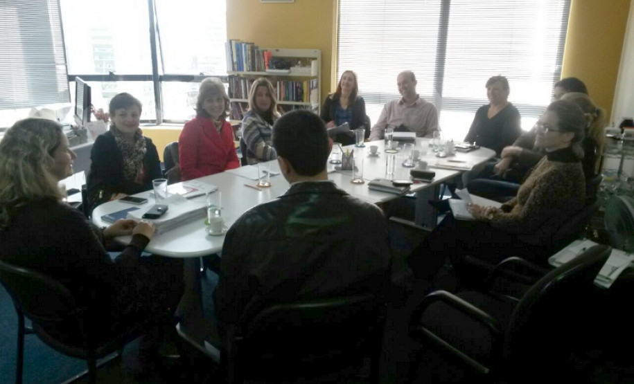 Técnicos da Secretaria Estadual e Secretaria Municipal da Educação concluíram o relatório anual de atividades de 2014.