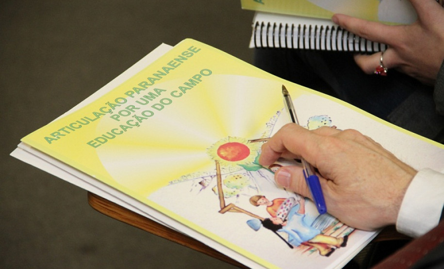 Arns se reúne com articulação estadual de Educação no Campo