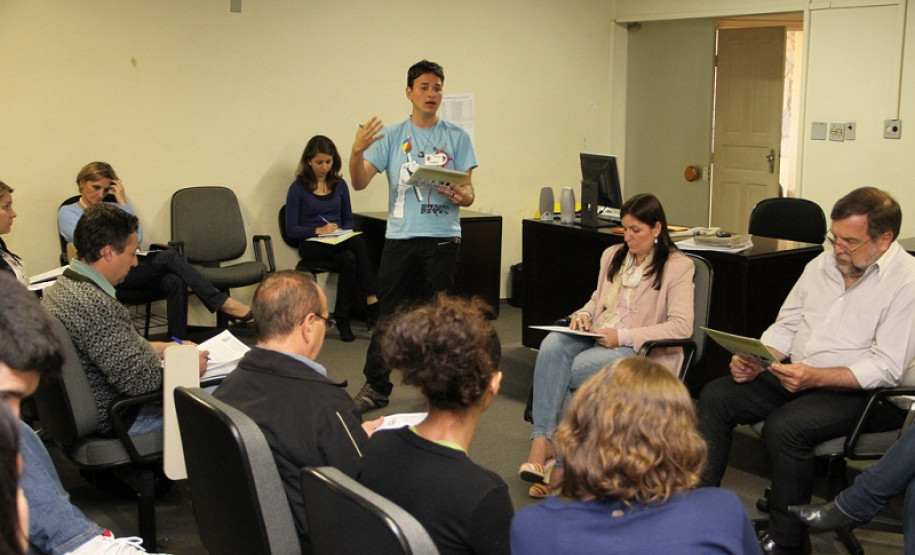 Arns se reúne com articulação estadual de Educação no Campo