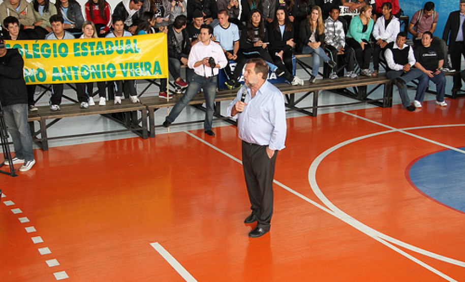 Encontro permitiu a estudantes oportunidade de expor ideias e de aproximação com o poder público.