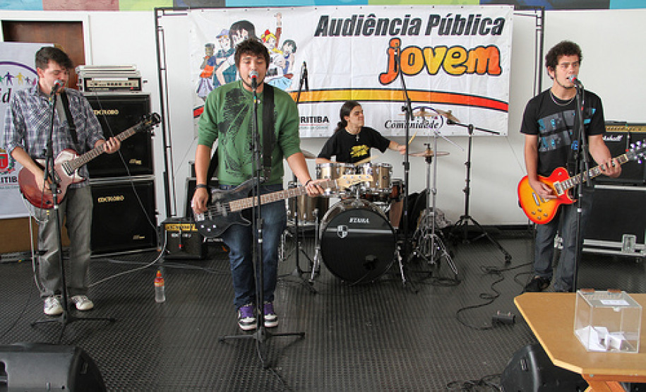 Encontro permitiu a estudantes oportunidade de expor ideias e de aproximação com o poder público.