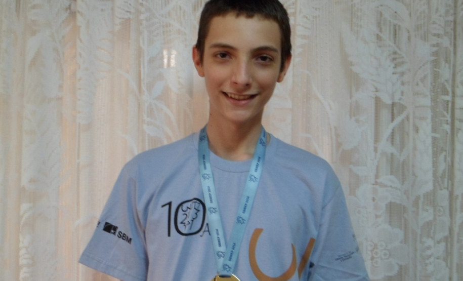 Thiago Alessi Reichert está no 3º ano do ensino médio