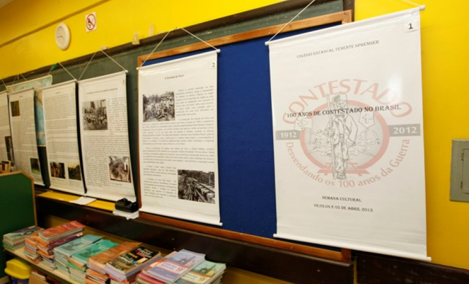 Método desenvolvido no Colégio Estadual Altair da Silva Leme, em Colombo, melhora rendimento escolar e desperta interesse dos estudantes pela disciplina.