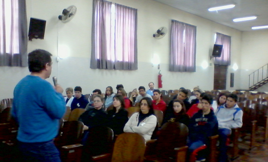 “A nossa coordenadoria sempre está em busca do desenvolvimento de novas ações que visam a melhoria da qualidade da gestão financeira nas escolas. Temos resultados muito positivos nas escolas que já participam do programa”, afirmou Manoel José Vicente, chefe da Coordenadoria de Apoio Financeiro à Rede Escolar (CAF).