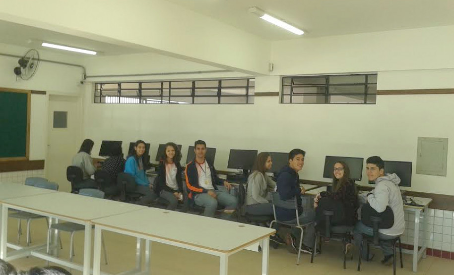 A população da região Norte do Estado ganhou uma nova referência para educação técnica. Entregue no início do ano letivo pelo Governo do Paraná, o Centro Estadual de Educação Profissional Maria Lydia Bomtempo, localizado no município de Assaí, oferece gratuitamente cursos técnicos em nível médio a alunos que estão cursando o ensino médio e à população que já concluiu os estudos.
