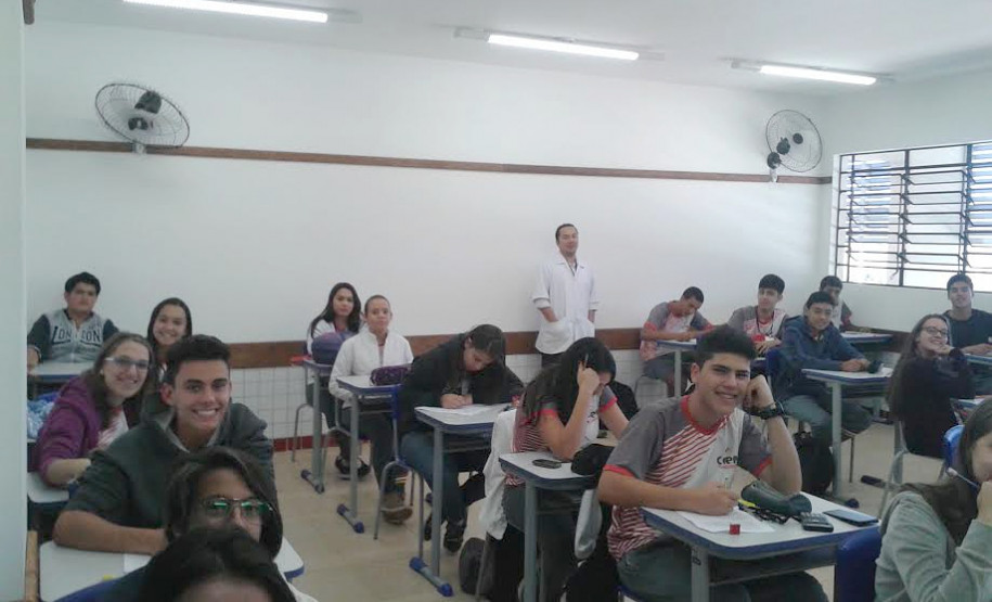 A população da região Norte do Estado ganhou uma nova referência para educação técnica. Entregue no início do ano letivo pelo Governo do Paraná, o Centro Estadual de Educação Profissional Maria Lydia Bomtempo, localizado no município de Assaí, oferece gratuitamente cursos técnicos em nível médio a alunos que estão cursando o ensino médio e à população que já concluiu os estudos.