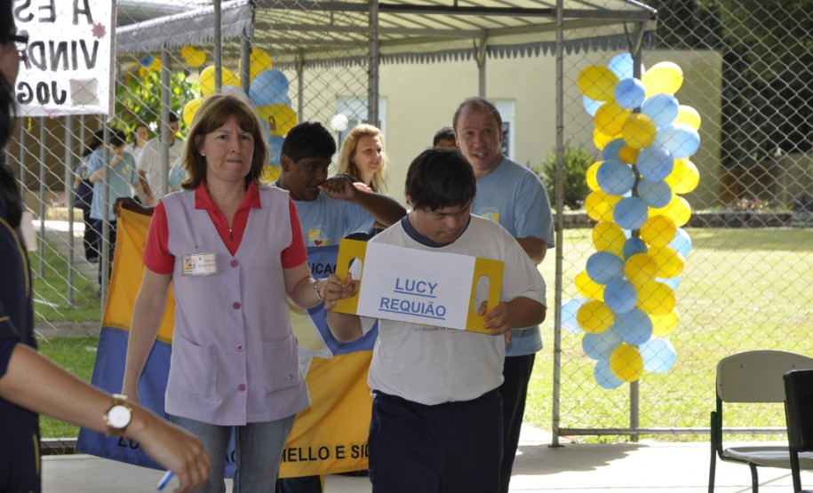 Joeep começou em Curitiba com a participação de 600 alunos de 10 escolas que ofertam educação básica na modalidade educação especial.