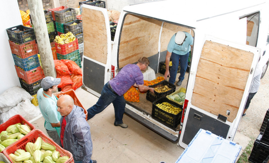 A Secretaria de Estado da Educação recebeu na segunda-feira (5) a visita da equipe técnica responsável pela alimentação escolar da Secretaria de Estado da Educação de São Paulo