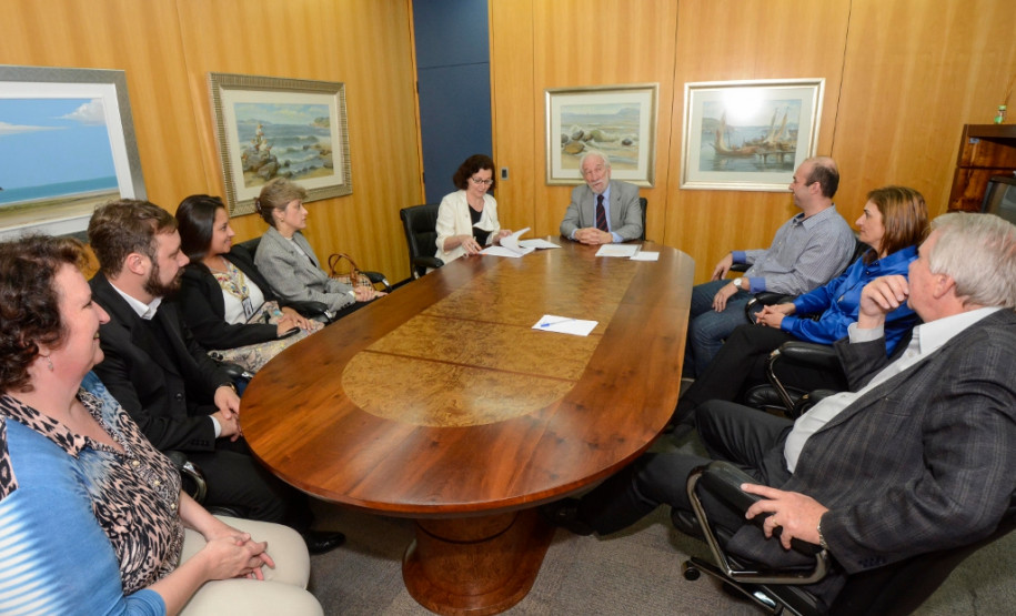 Programa Futuro Integral oferece atividades de letramento e raciocínio lógico em contraturno aos alunos da rede estadual.