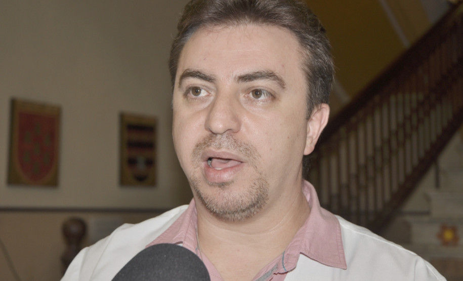 “Todos são bem recebidos e para nós esta é uma grande oportunidade de trocarmos conhecimentos e saber mais da cultura de outros países”, disse o diretor do Instituto de Educação, Lourival de Araújo Filho.