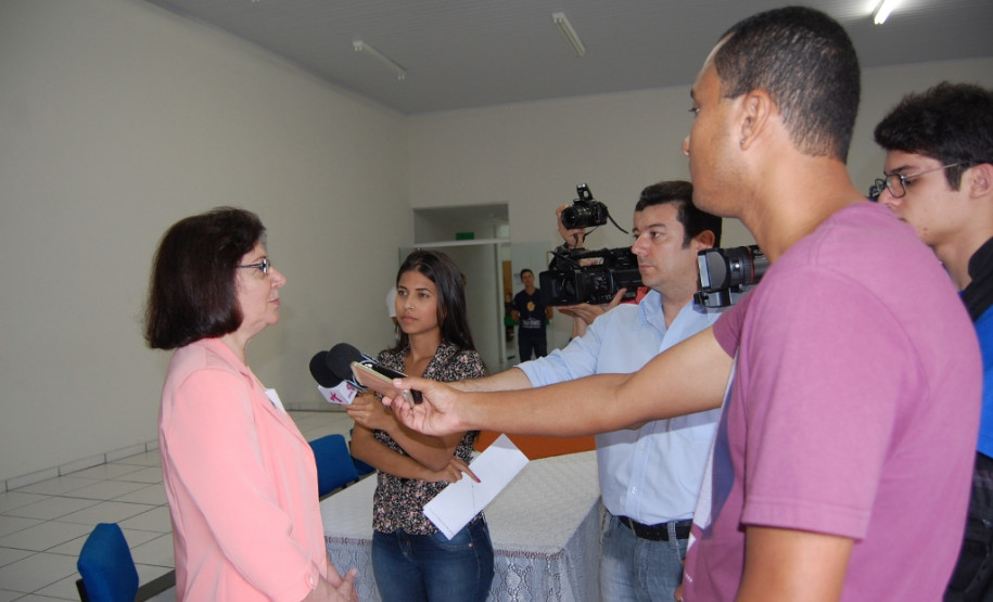 Escolas vencedoras do Prêmio Gestão CAF ganham cotas extras do Fundo Rotativo. Secretária Ana Seres.
Foto: SEED