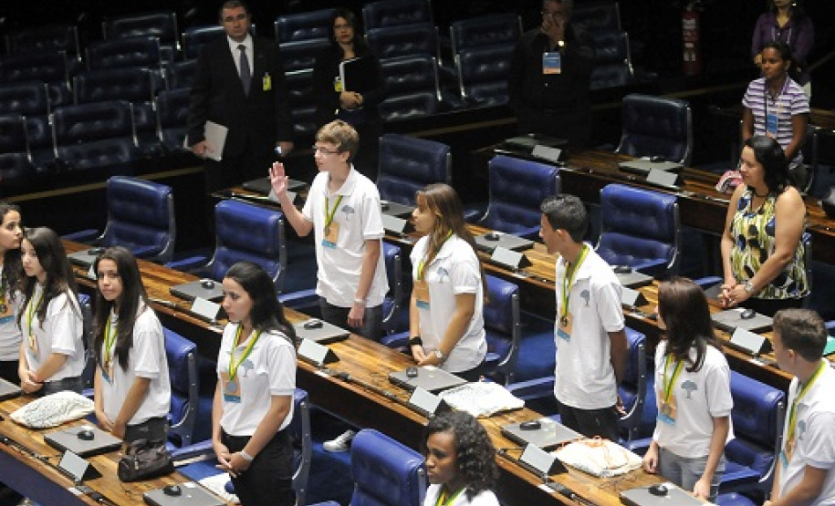 Aluno representa Paraná no Senado Federal