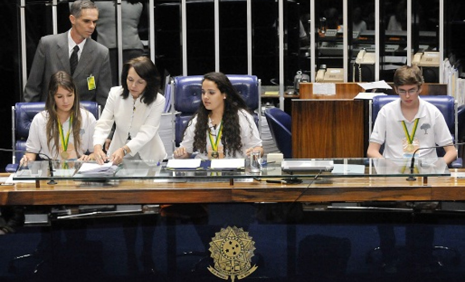 Aluno representa Paraná no Senado Federal