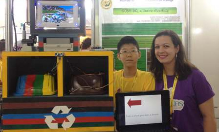 Estudantes da rede estadual de ensino foram destaque na 4° edição da Feira de Inovação das Ciências e Engenharias (Ficiencias), realizada na semana de 10 a 13 de novembro, em Foz do Iguaçu, no Oeste do Estado.