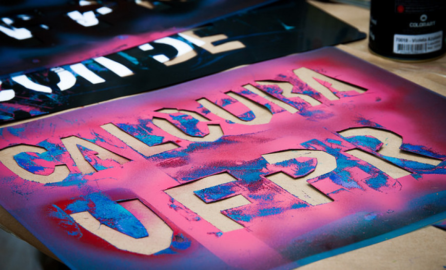 Universidade Federal do Paraná vai aguardar até o dia 02 de março pelos certificados de conclusão do ensino médio dos aprovados no vestibular.