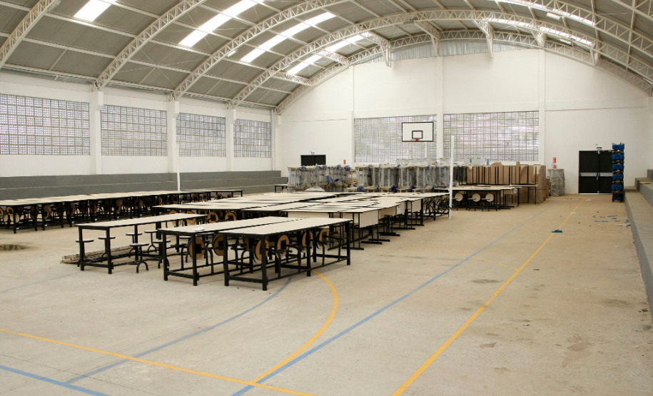 Exemplo de um Centro Estadual de Educação Profissional em obras.