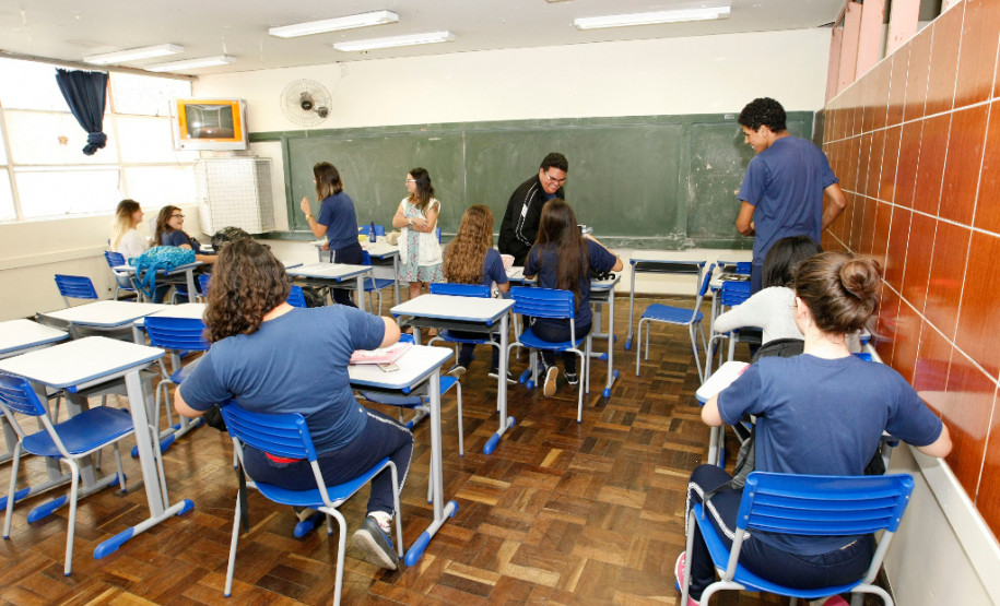 Cada escola elaborou o planejamento para a reposição, foram quase 50 somando as duas paralisações