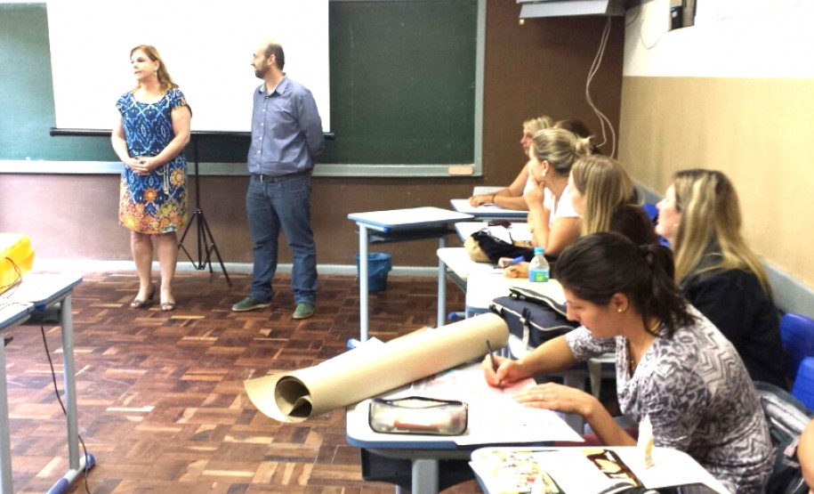 No segundo dia do evento o debate será aberto à comunidade escolar. Pais, estudantes, professores e funcionários vão discutir ações relacionadas ao tema “A escola que temos e a escola que queremos. Como podemos contribuir?”