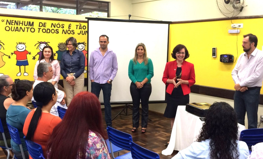 No segundo dia do evento o debate será aberto à comunidade escolar. Pais, estudantes, professores e funcionários vão discutir ações relacionadas ao tema “A escola que temos e a escola que queremos. Como podemos contribuir?”