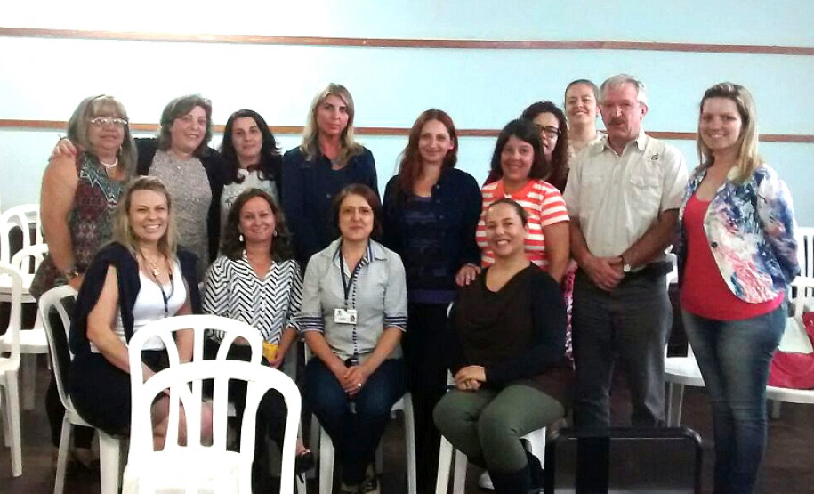 Neste primeiro dia, as atividades foram concentradas nas próprias escolas para que professores e funcionários conheçam as propostas de gestão para o novo ano letivo. Os profissionais também debateram temas relacionados à Educação em Direitos Humanos, Rede de Proteção, Abandono Escolar e Indicadores Educacionais, como as taxas de rendimento e desempenho escolar que darão suporte ao Plano de Ação das escolas.