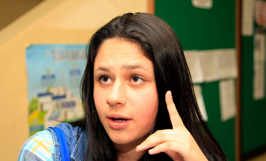 Palestras sobre gestão e preservação do ambiente em CEEP A jovem Camila dos Santos se interessou pelo curso devido à responsabilidade ambiental. “Me sinto realizada com o curso, é a profissão que quero seguir”, revelou.