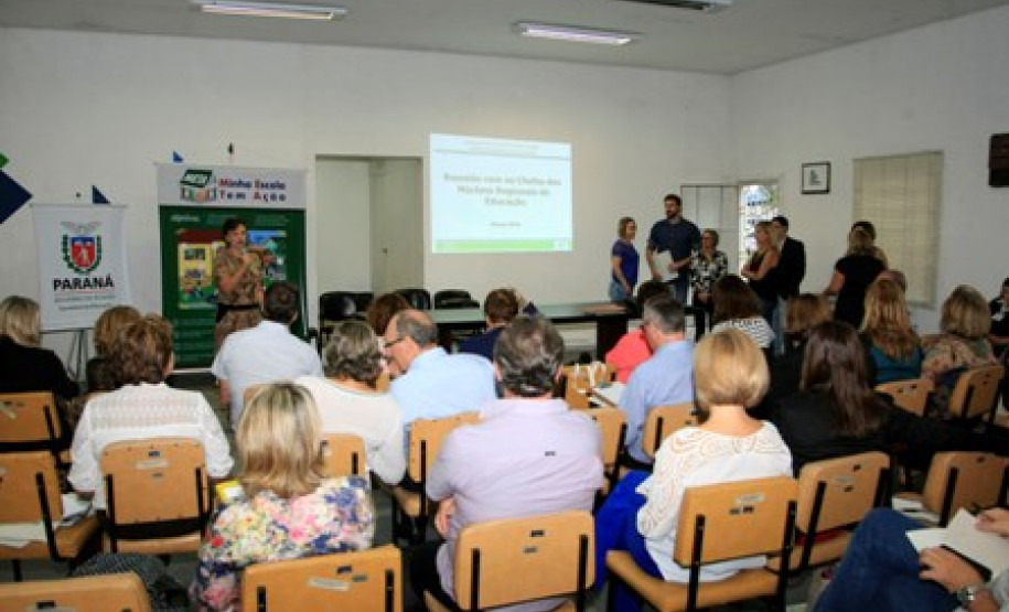 Foi encerrado nesta terça-feira (22), em Curitiba, o primeiro encontro estadual deste ano realizado pela Secretaria de Estado da Educação com os 32 chefes de Núcleos Regionais de Educação (NREs), iniciado nesta segunda-feira (21).