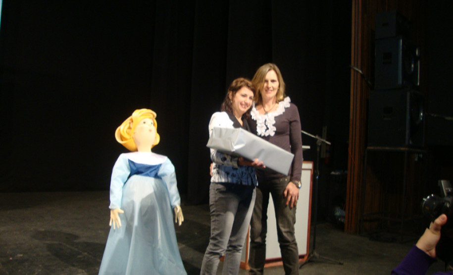 Projeto de leitura e produção de textos do Colégio Estadual Professor Colares ganha Prêmio Inovação em Práticas de Educomunicação.