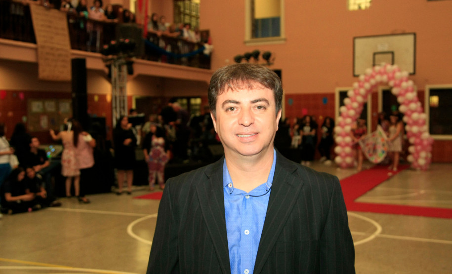 “Pretendemos apresentar um resgate da nossa história de forma bem clara e didática para todos que participarem dessa festa, como professores, funcionários, estudantes ou membros da comunidade. Vamos mostrar o que já tivemos, o que temos e o que queremos ter de valor para uma escola que é referência na educação”, afirmou o diretor Lourival de Araújo Filho.