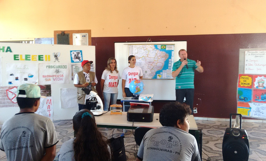 Escolas estaduais entram no combate ao Aedes aegypti As escolas estaduais promovem diversas atividades para enfrentar o Aedes aegypti, o mosquito transmissor de doenças como zika, chikungunya e dengue. Além do trabalho de conscientização sobre os cuidados necessários no combate ao inseto, as ações trazem novos conhecimentos e uma aproximação com a comunidade escolar.