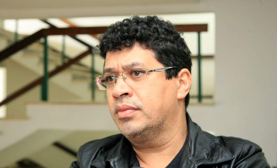 Curso para transição de alunos do 5° para o 6° ano Segundo o diretor do Colégio Estadual Inêz Vicente Borocz, Jair Fernandes, o principal desafio ao receber os estudantes do 5° ano é a adaptação à nova rotina de estudos. “O curso integrado é uma ferramenta excelente para os professores possam discutir juntos ações para integrar esses alunos e melhorar a adaptação”, reforçou Fernandes.