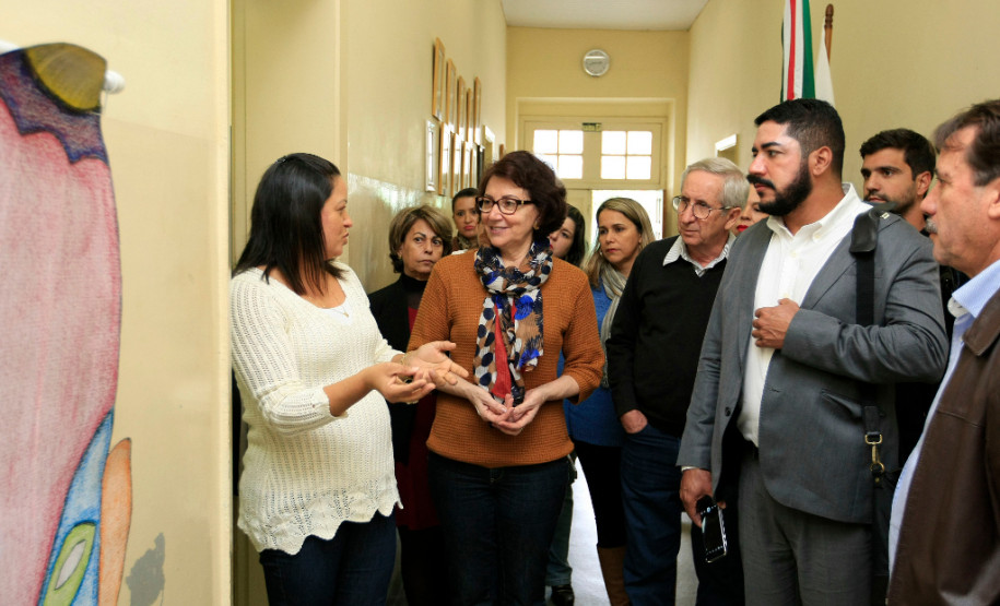 Conhecer e avaliar a possibilidade de aplicar no Distrito Federal os sistemas utilizados pela Secretaria de Estado da Educação do Paraná na chamada pública da merenda escolar, recursos humanos e gestão financeira escolar
